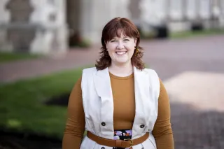 Headshot of Elizabeth Eikmann